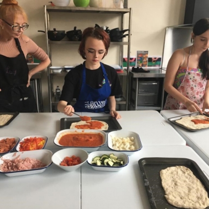 girls making food